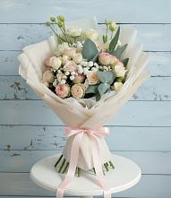 Букет цветов из:  Розы и Лизиантусы в Марьиных Колодцах
