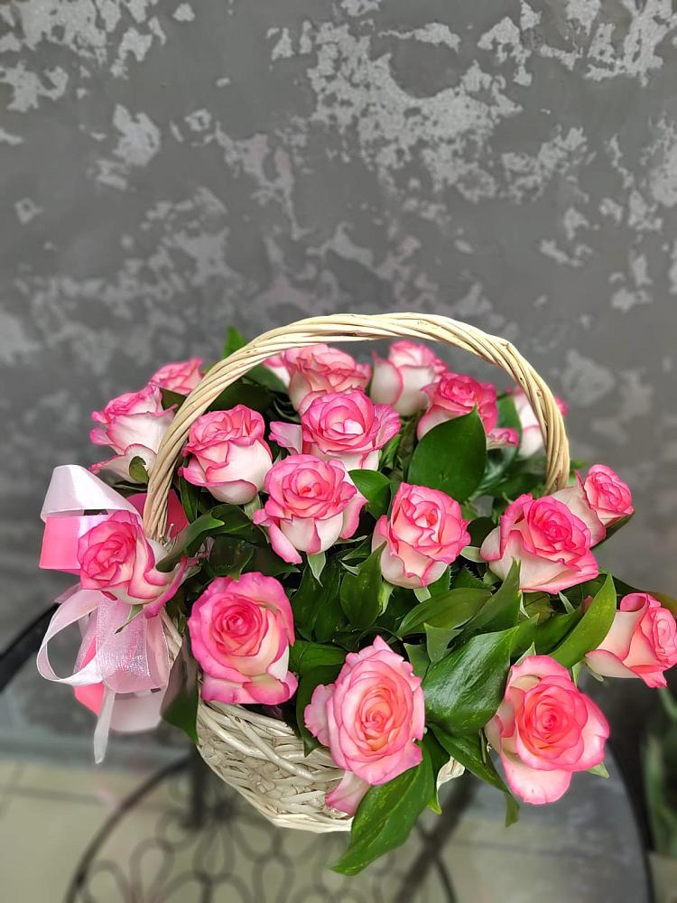 Цветочная композиция из Розы в корзине в Марьиных Колодцах