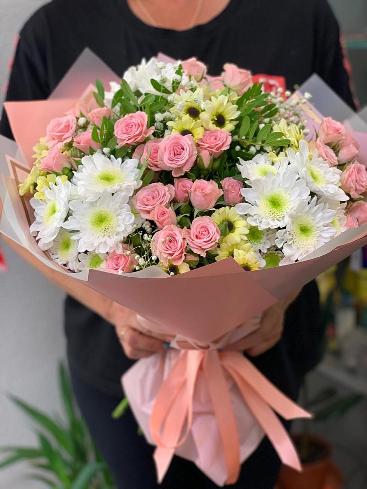 Букет цветов из: Розы и Хризантемы в Марьиных Колодцах