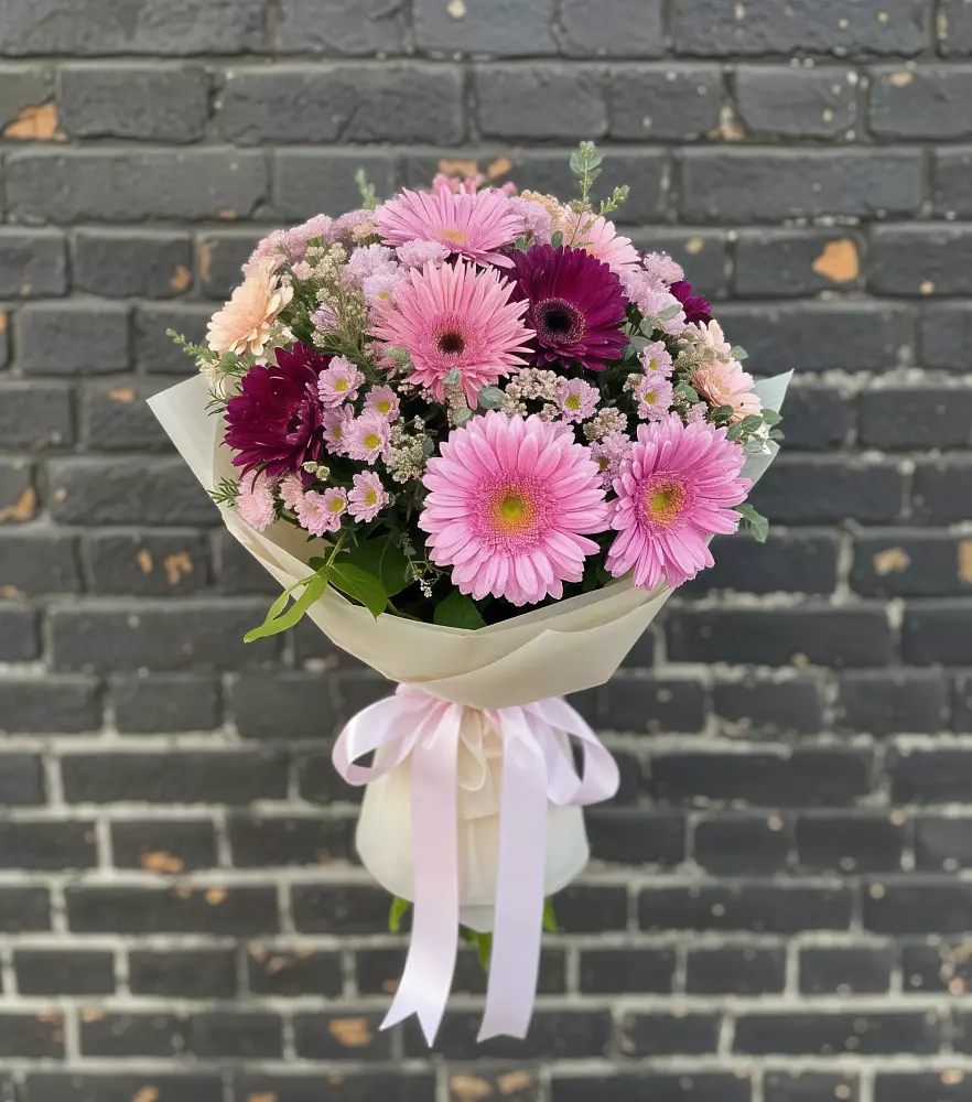 Букет цветов из: Герберы и Хризантемы в Марьиных Колодцах