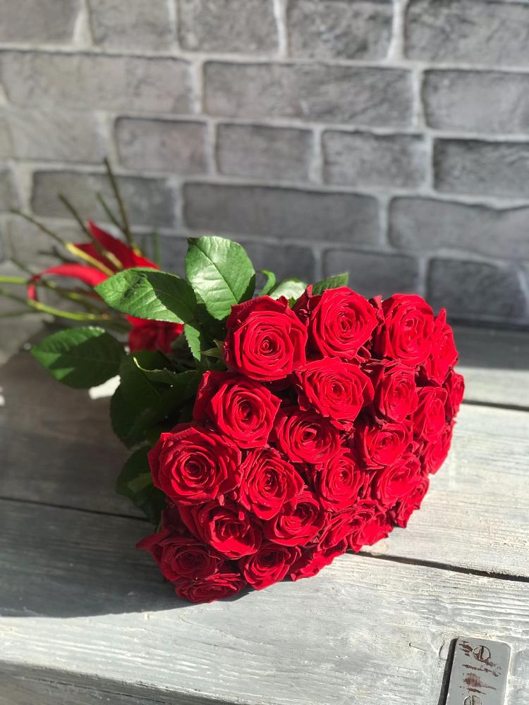 Букет Красные розы Фридом в Марьиных Колодцах