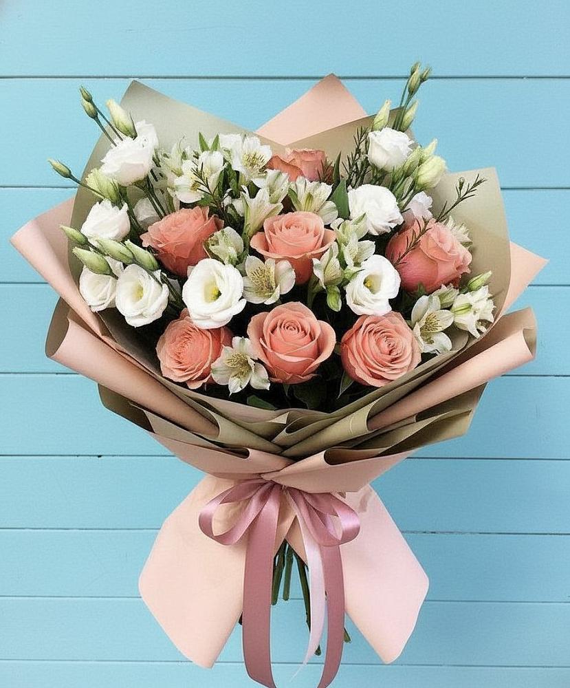 Букет цветов из: Розы, Альстромерии и Лизиантусы в Марьиных Колодцах