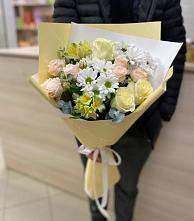 Букет цветов из:  Альстромерии, Розы и Хризантемы в Марьиных Колодцах