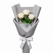 Букет 3 белые розы в Марьиных Колодцах