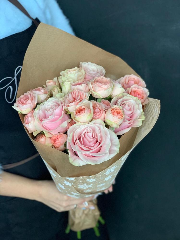 Букет цветов из: Хризантемы и Розы в Марьиных Колодцах