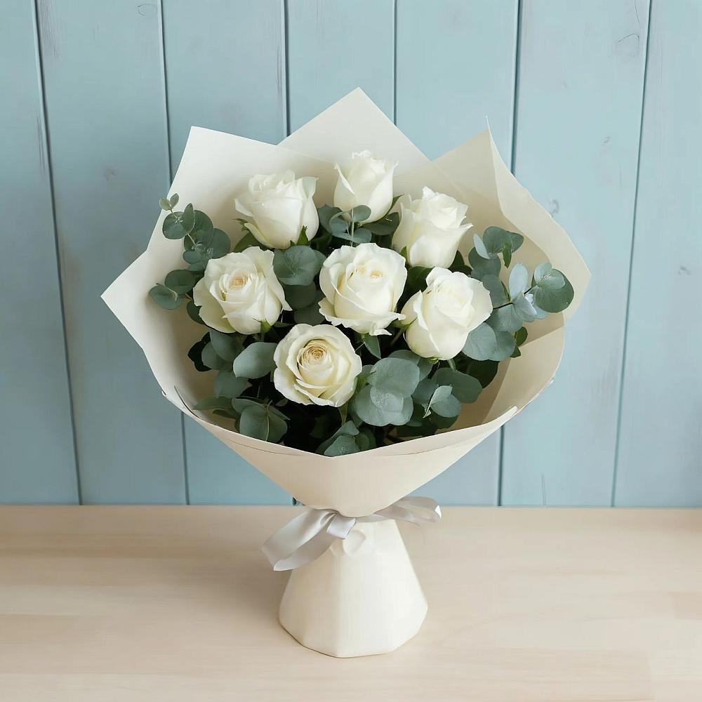 Букет Белые розы в Эвкалипте в Марьиных Колодцах