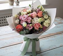 Букет цветов из:  Розы, Лизиантусы и Гвоздики в Марьиных Колодцах