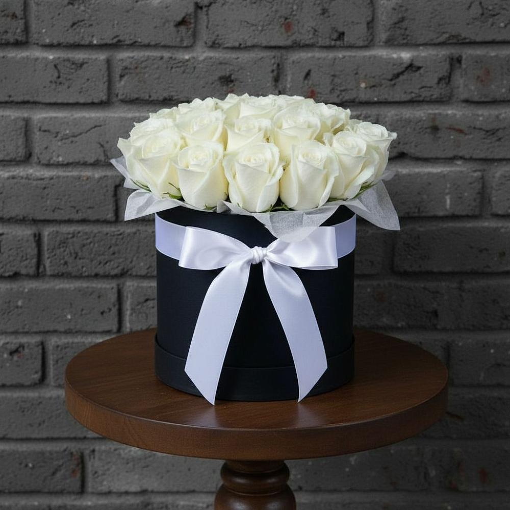 Цветочная композиция из Розы в шляпной коробке в Марьиных Колодцах