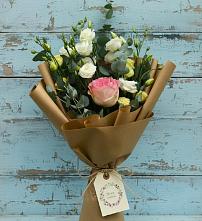 Букет цветов из:  Розы и Лизиантусы в Марьиных Колодцах