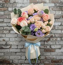 Букет цветов из:  Розы, Лизиантусы и Гвоздики в Марьиных Колодцах